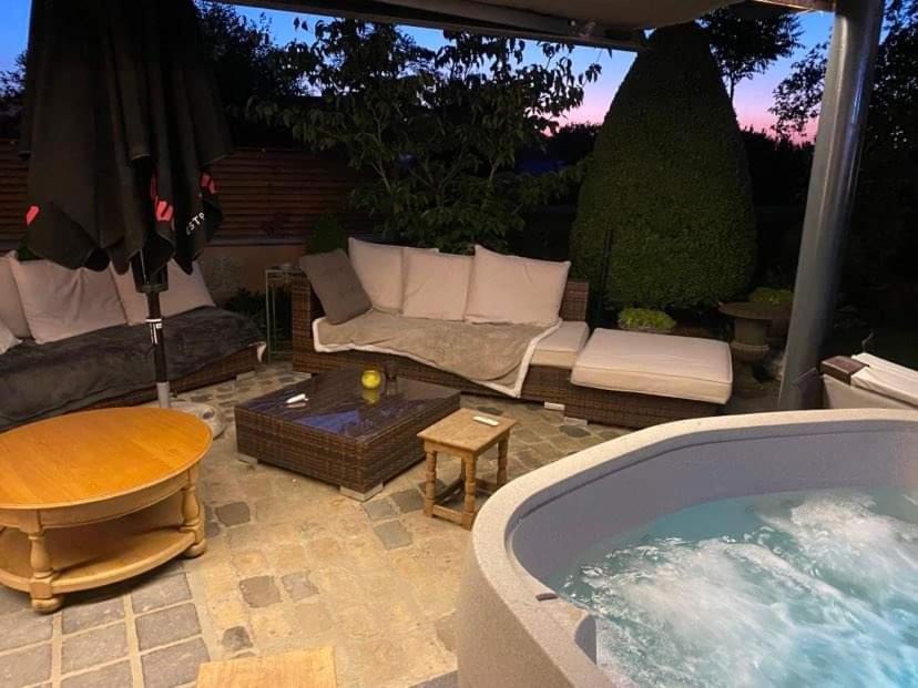 Chez Monsieur Bed & Breakfast Florenville Dış mekan fotoğraf